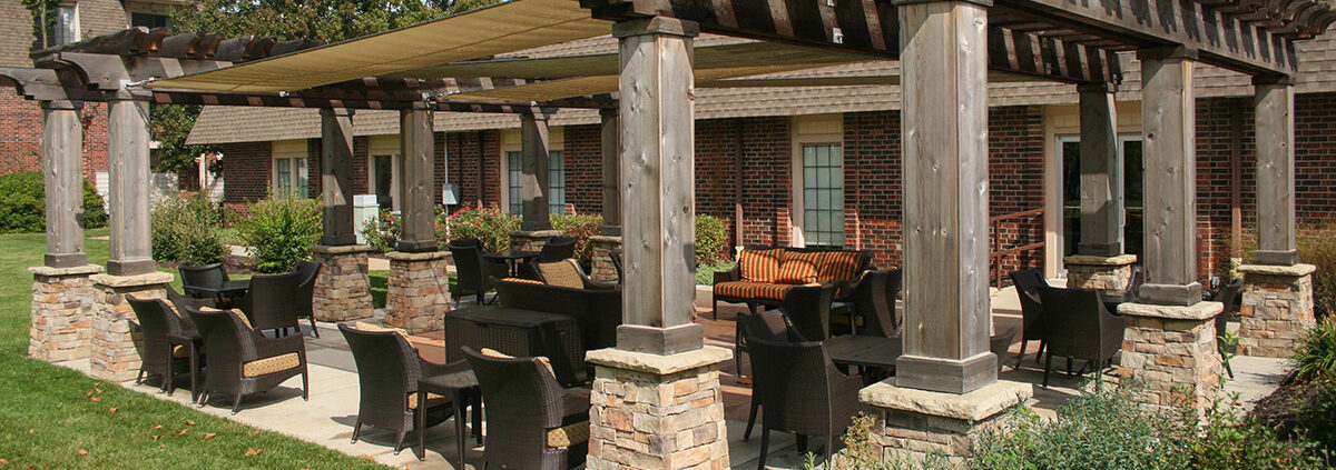 Foxwood Springs outside patio
